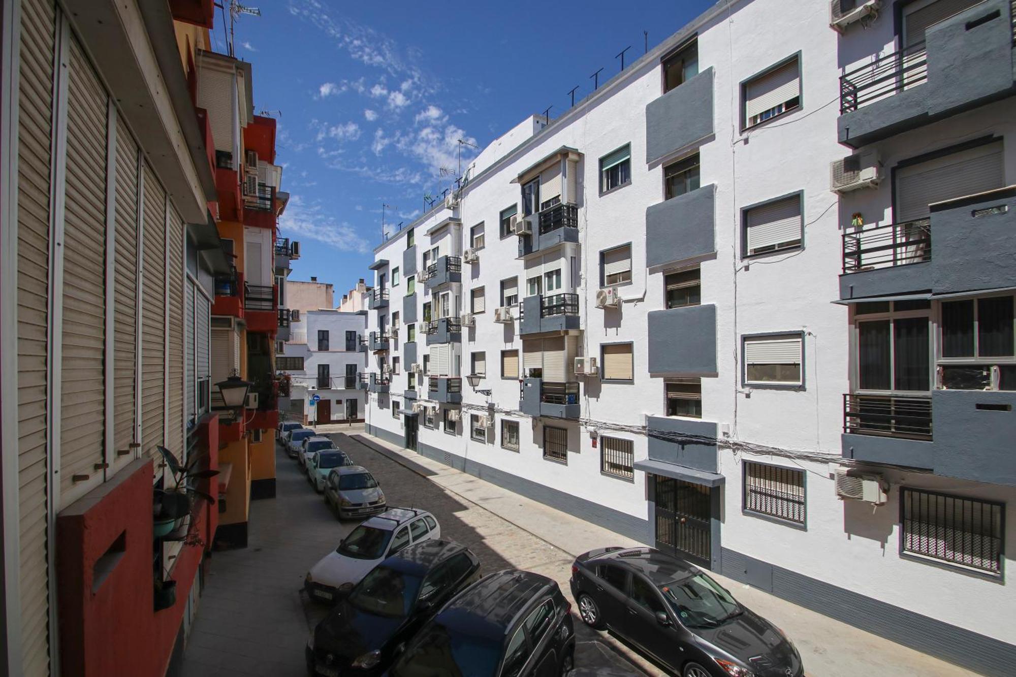 Spacious 2 Bedroom Apt In The Heart Of Triana إشبيلية المظهر الخارجي الصورة