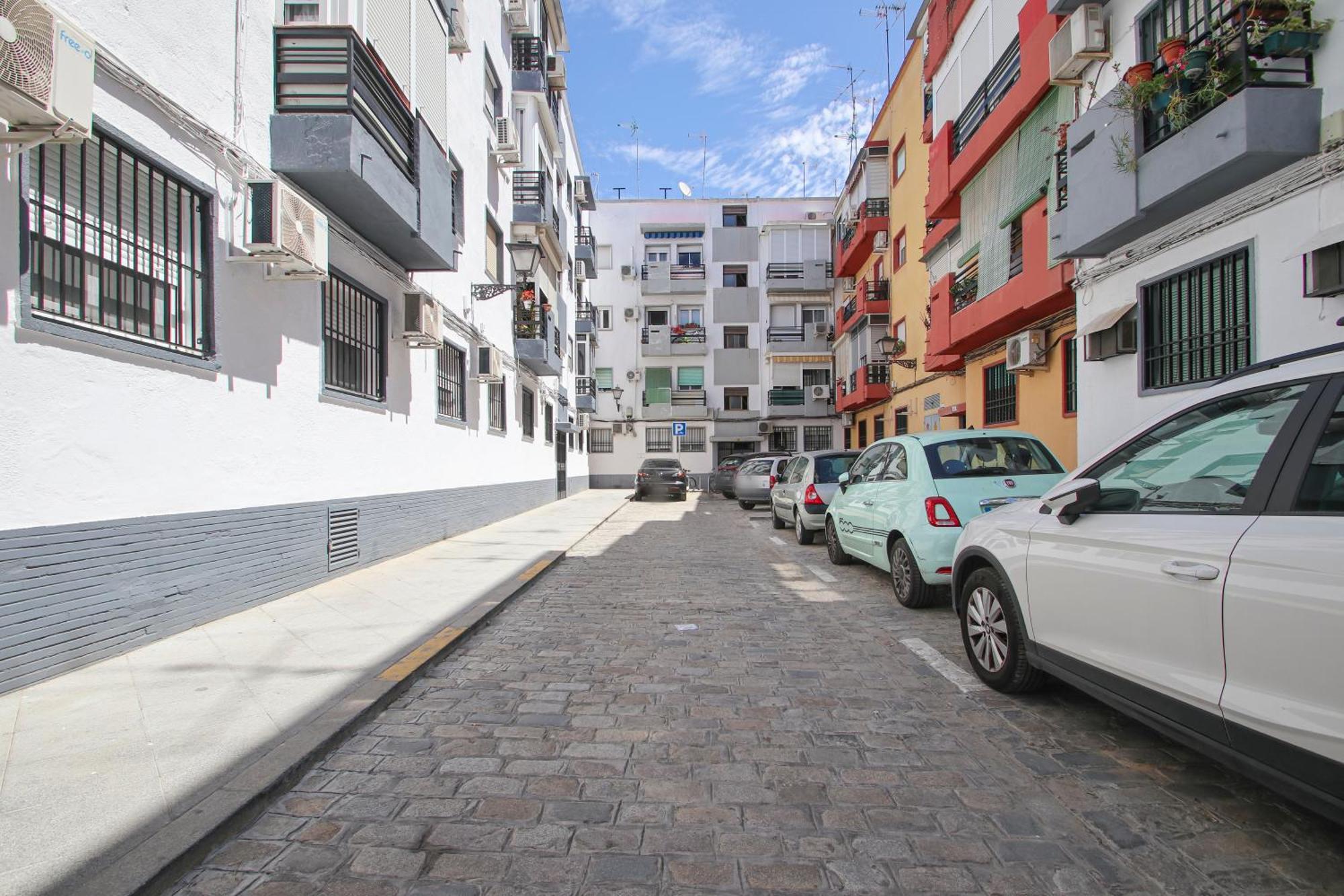 Spacious 2 Bedroom Apt In The Heart Of Triana إشبيلية المظهر الخارجي الصورة